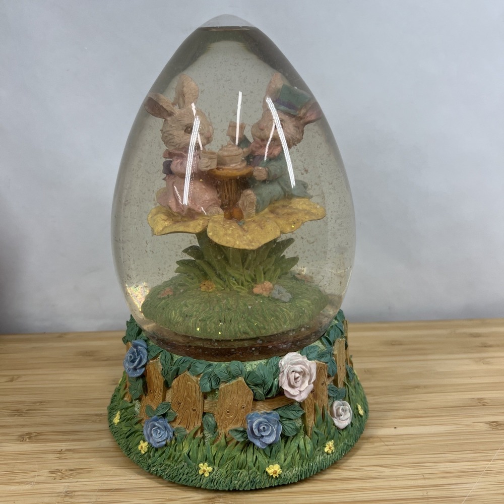 Vintage 1992 Mercuries Easter Bunny Musical Snow Water Globe. Large 9". Tested